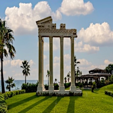 Flora Garden Beach (+16 Adults Only)